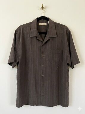 EUC Tommy Bahama 100% Silk Short Sleeve Button Down Shirt - Men's Large
